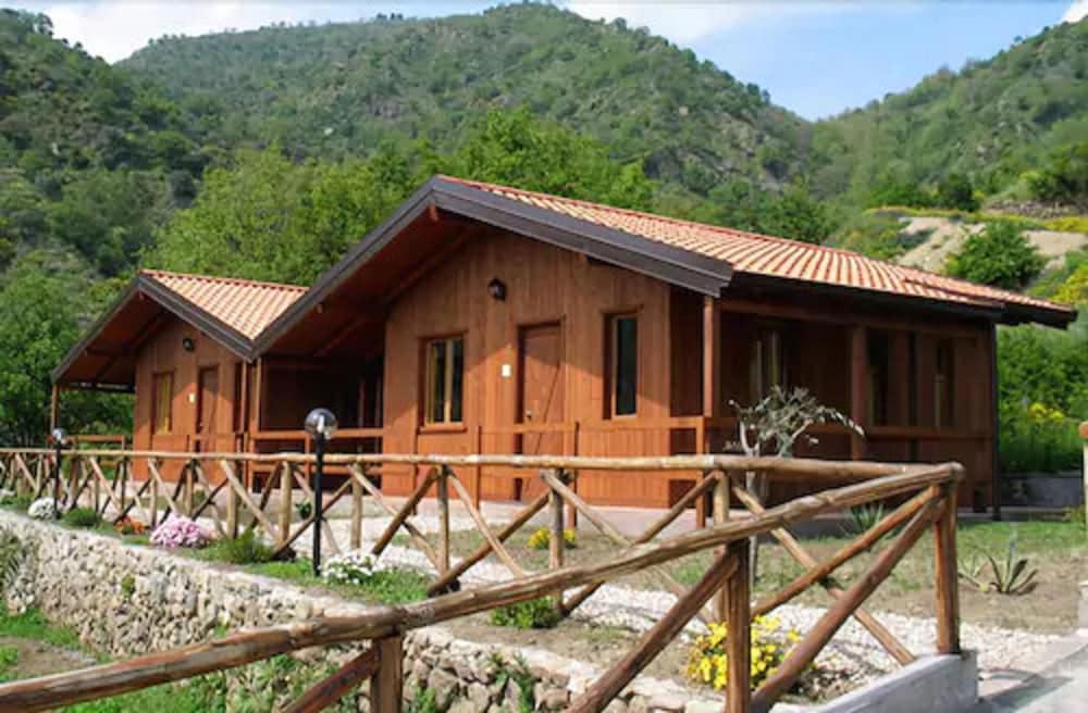 Agriturismo San Cataldo Motta Camastra Ngoại thất bức ảnh