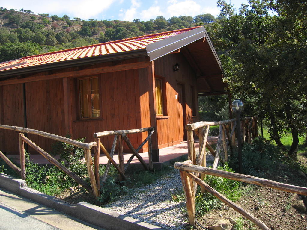 Agriturismo San Cataldo Motta Camastra Ngoại thất bức ảnh